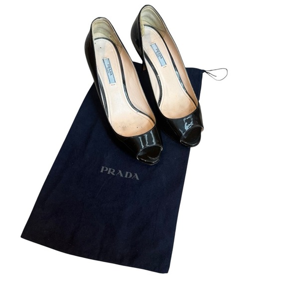 Prada Women's Size 38 Peep Toe Pump Heels Black Patent Leather Classic Luxury - Picture 2 of 10